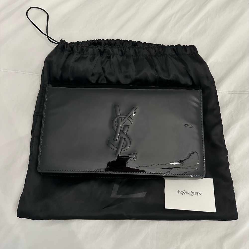NEW YVES SAINT LAURENT Patent Belle De Jour Clutch BLACK